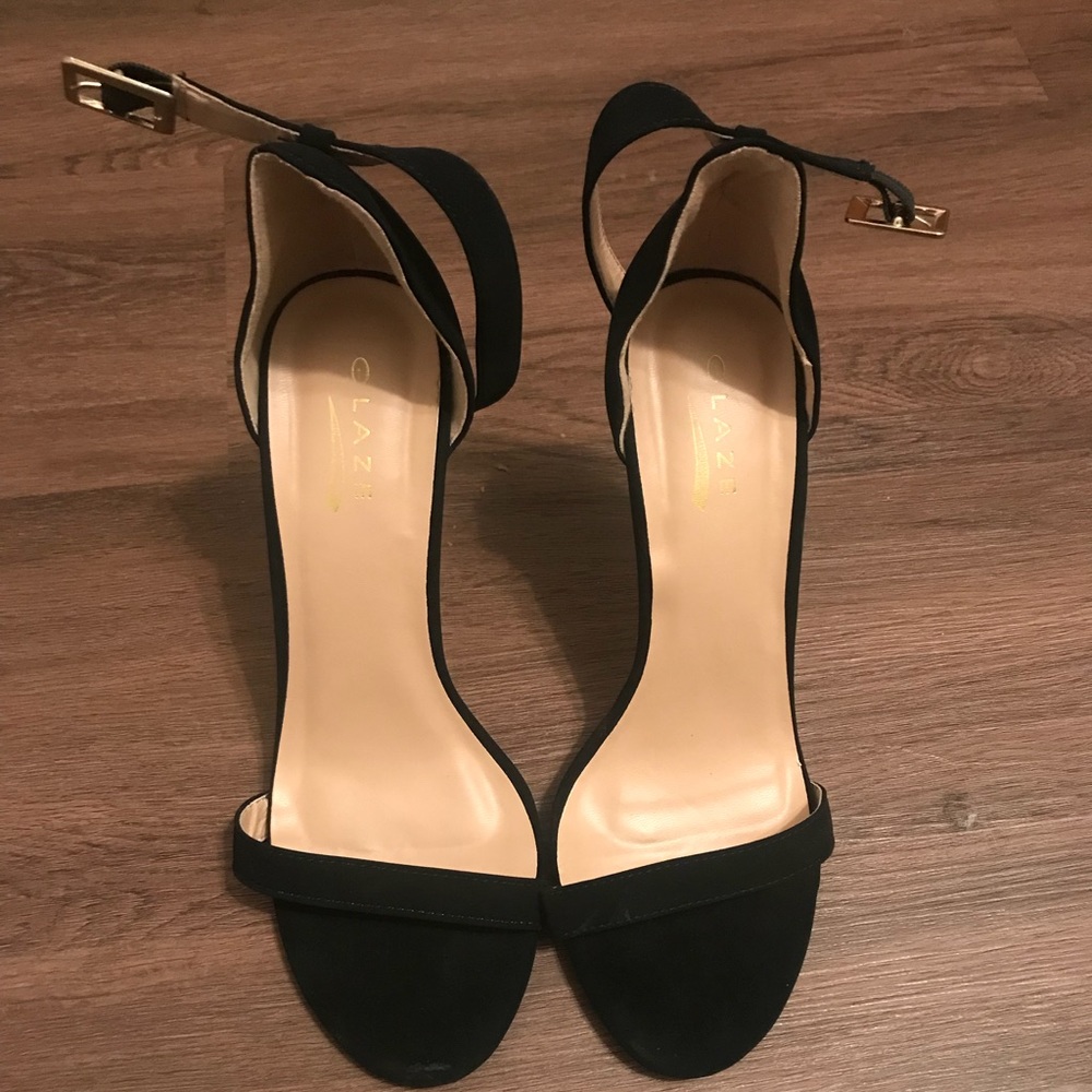 Like New Glaze Black Ankle Strap High Heel